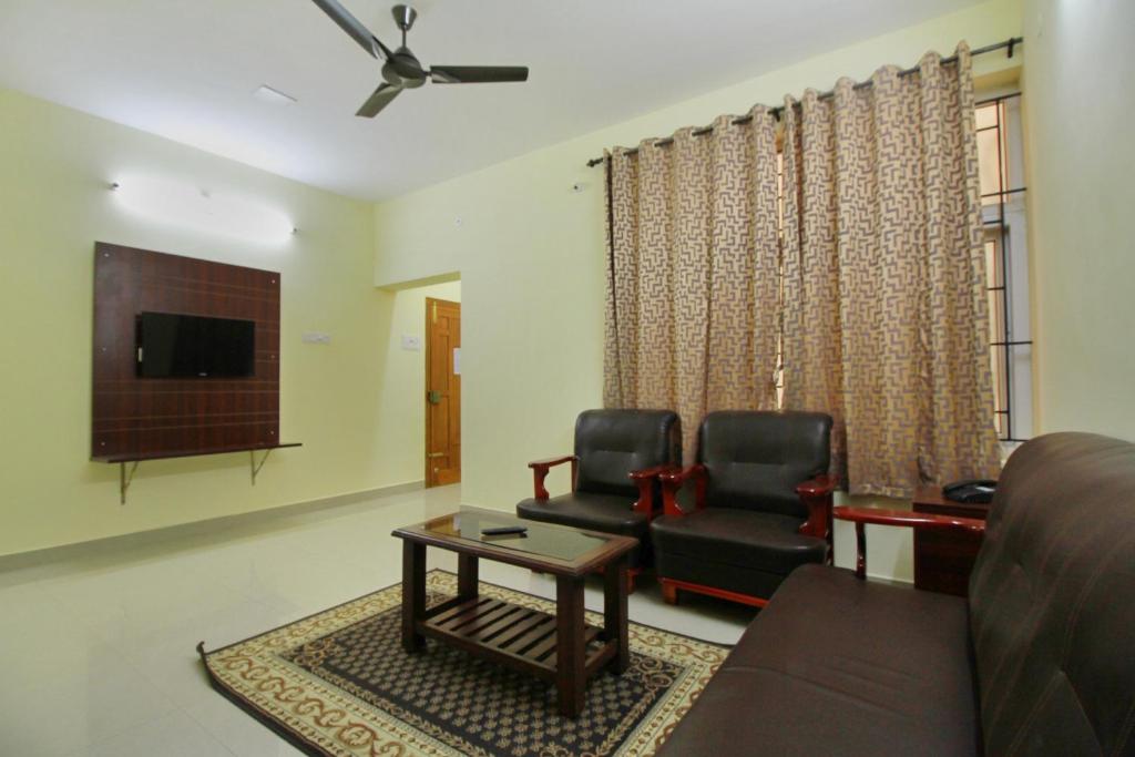 Viswa Service Apartments living room